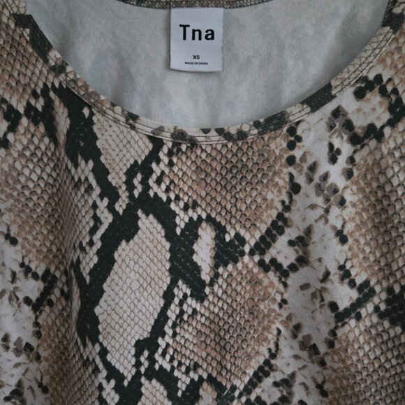 Aritzia TNA Taupe Snake Skin Tank XS - Picture 2 of 6